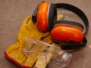 SUB_CATEGORY_BANNER_SAFETY_AND_WORKWEAR_AUGUST2018_BWCO6181_v2